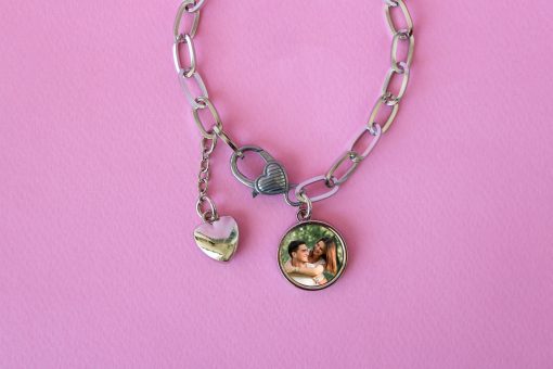 Pulsera con foto y corazón